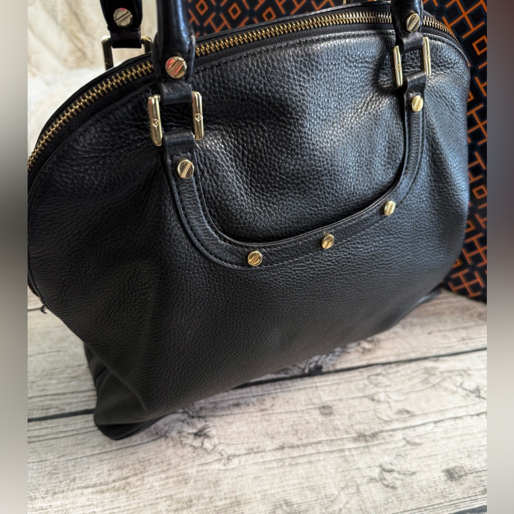 Tory Burch - Authentic black leather shoulder bag. Dome. Golden hardware, logo - Picture 4 of 16